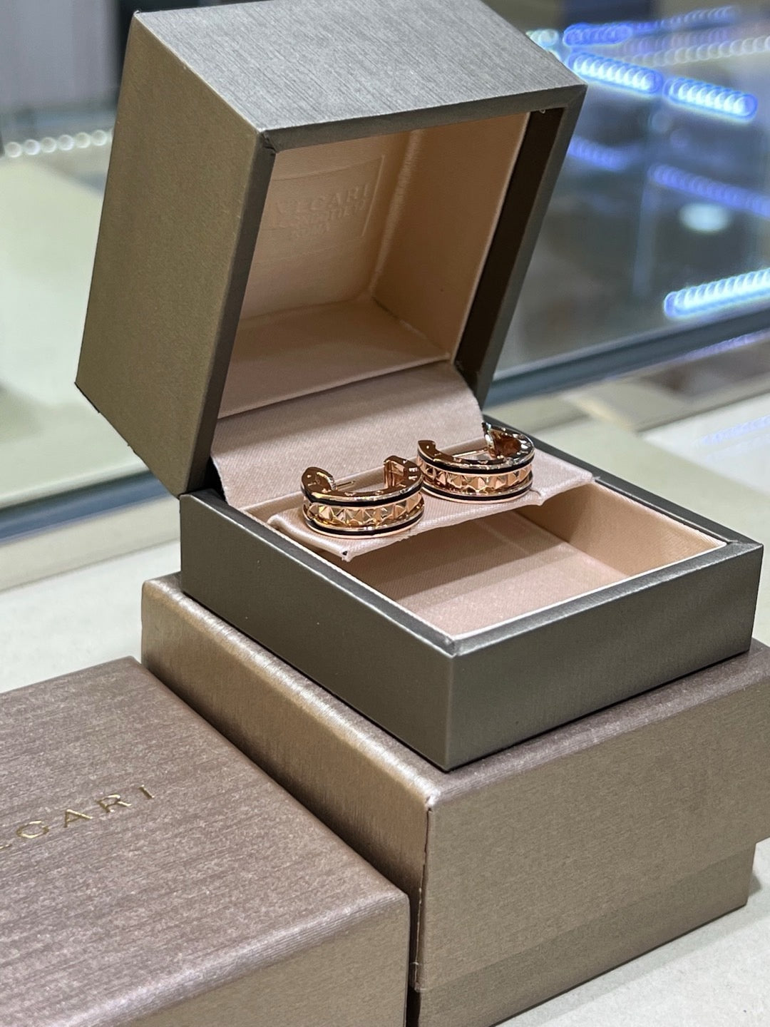 불가리 / 비제로원 이어링 18K