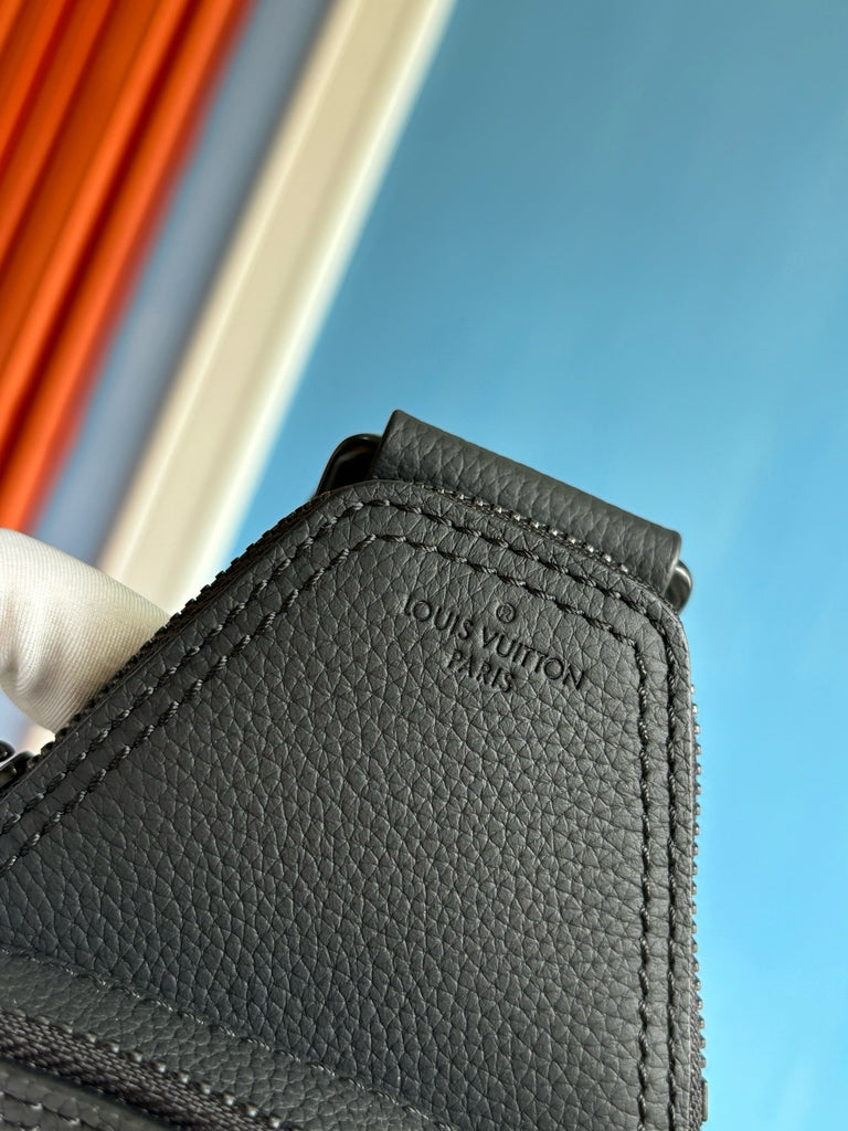 루이비통 / 에비뉴 슬링백 PM