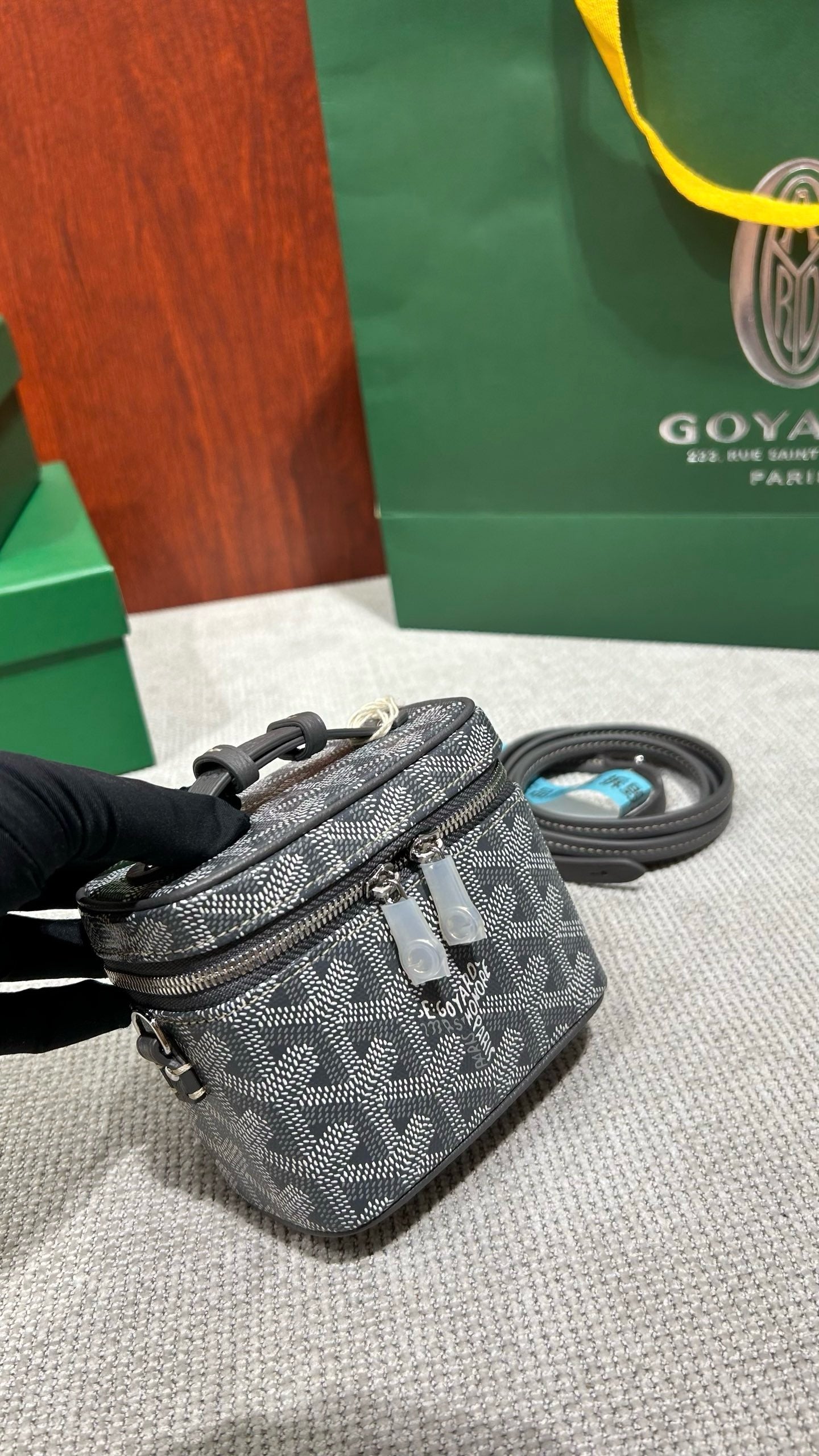 고야드 / 뮤즈 바니티 나노