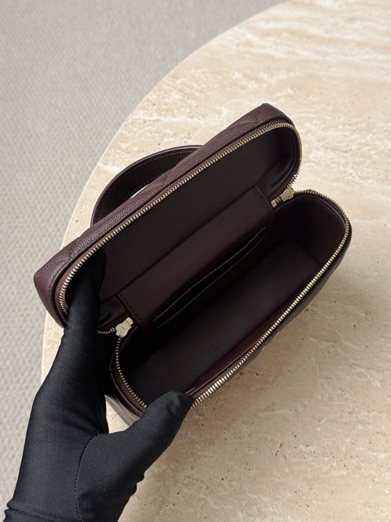 샤넬 / 25k lp 체인 코스메틱 케이스