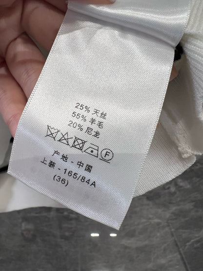 디올 / 레터링 자가드 스트라이프 니트 티셔츠