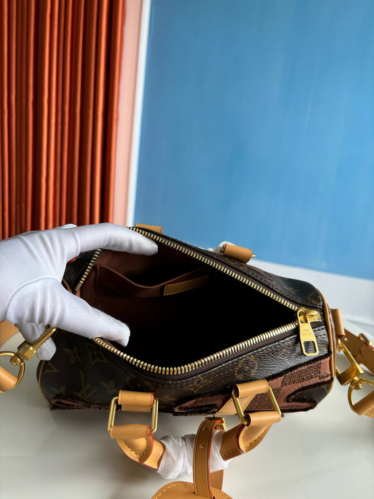 루이비통 / 키폴 반둘리에 25