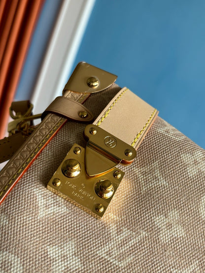 루이비통 / 사이버 트렁크 GM