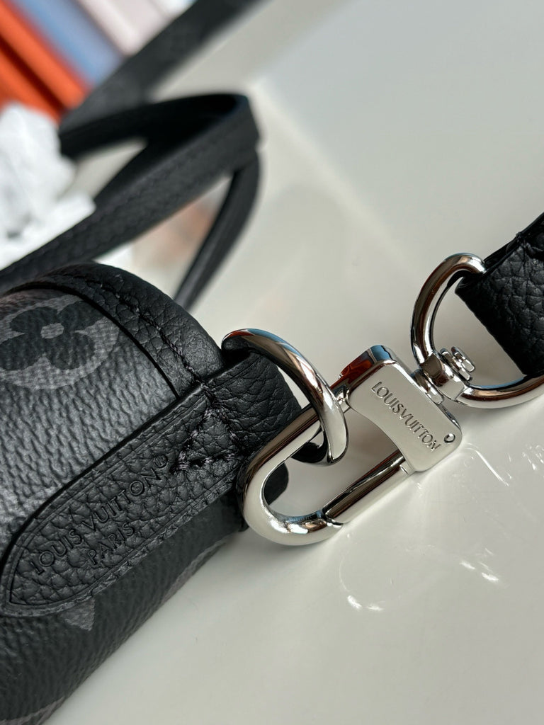 루이비통 / 네버풀 반둘리에 인사이드 아웃 BB