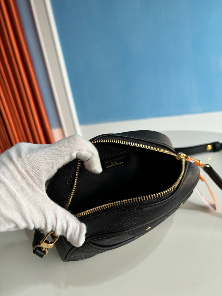 루이비통 / 타이니 카메라 백