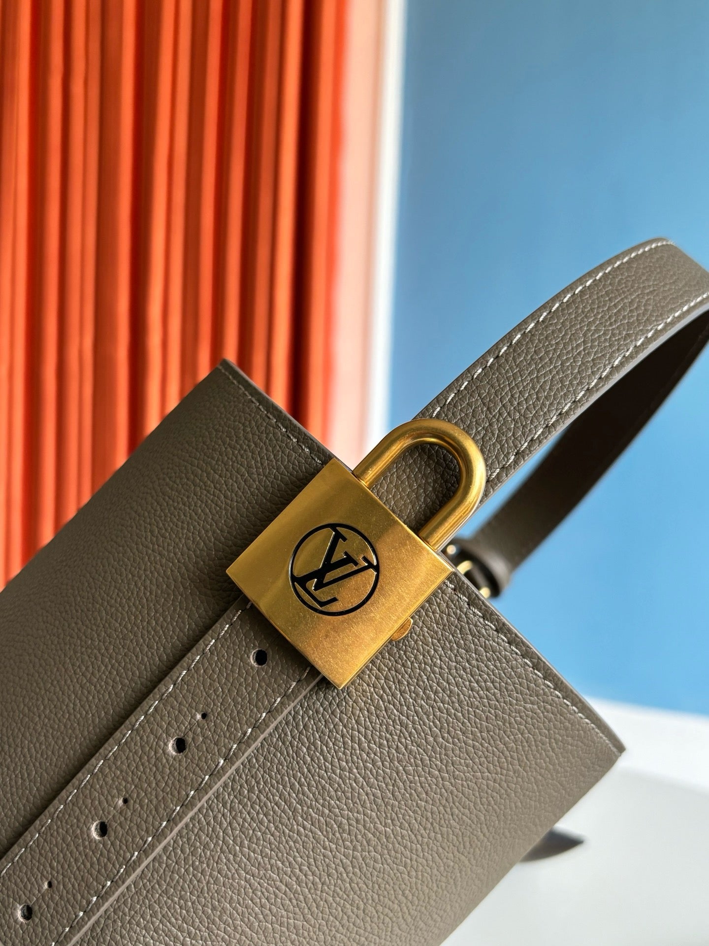 루이비통 / 로우 키 올 인 BB