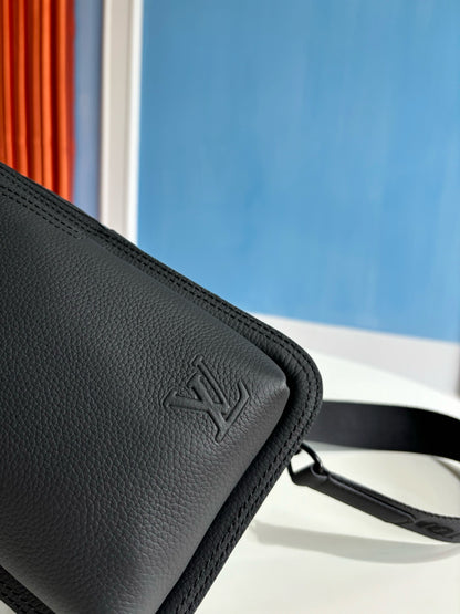 루이비통 / 에비뉴 슬링백 PM