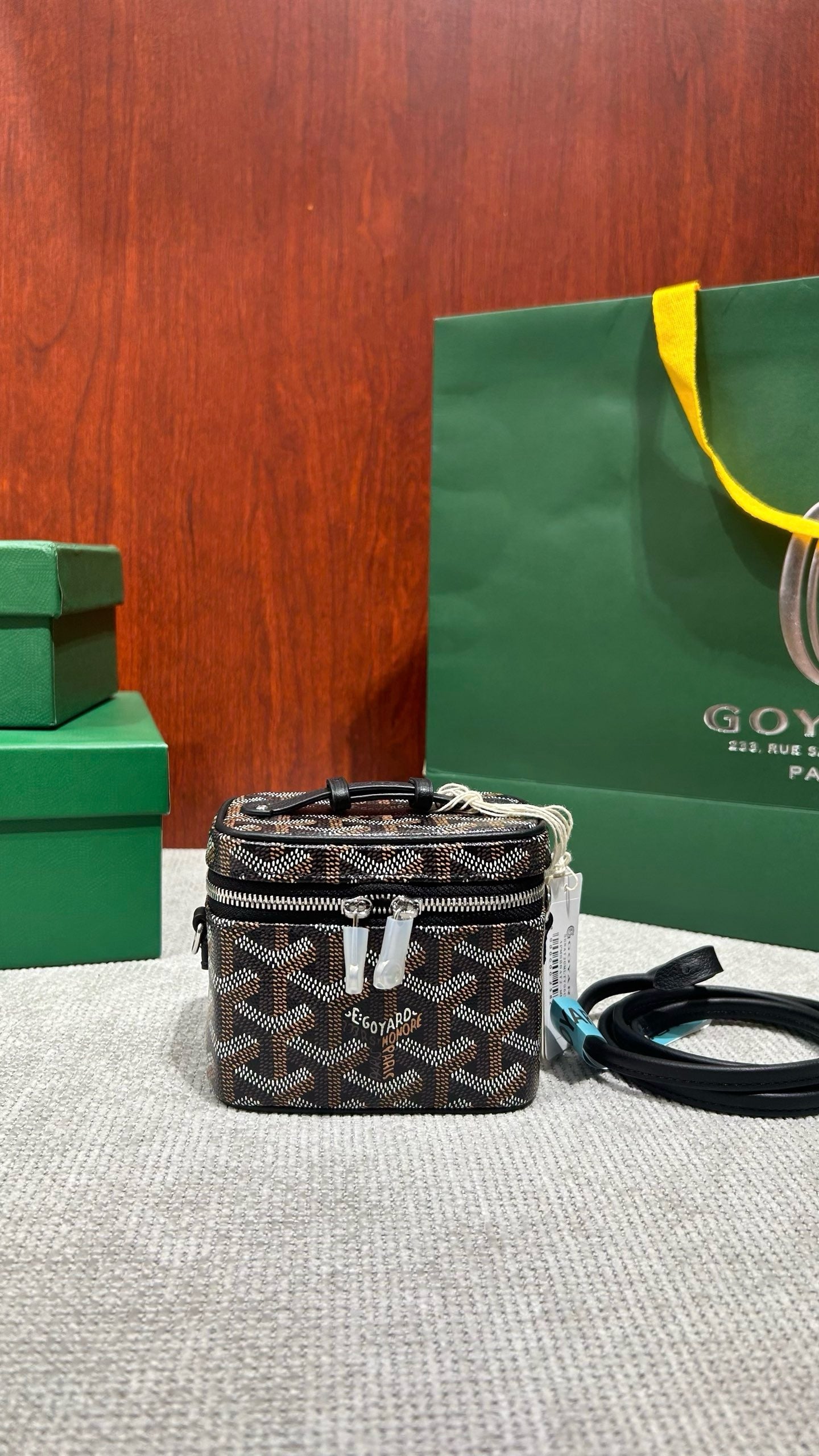 고야드 / 뮤즈 바니티 나노