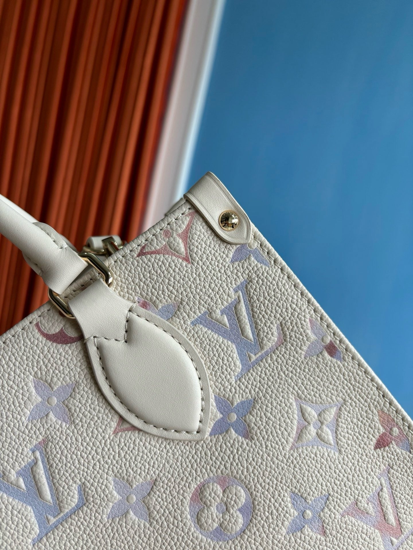 루이비통 / 온더고 PM