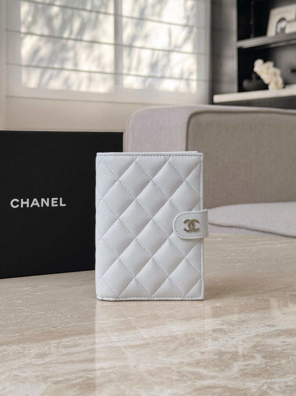 샤넬 / 25s 여권 케이스