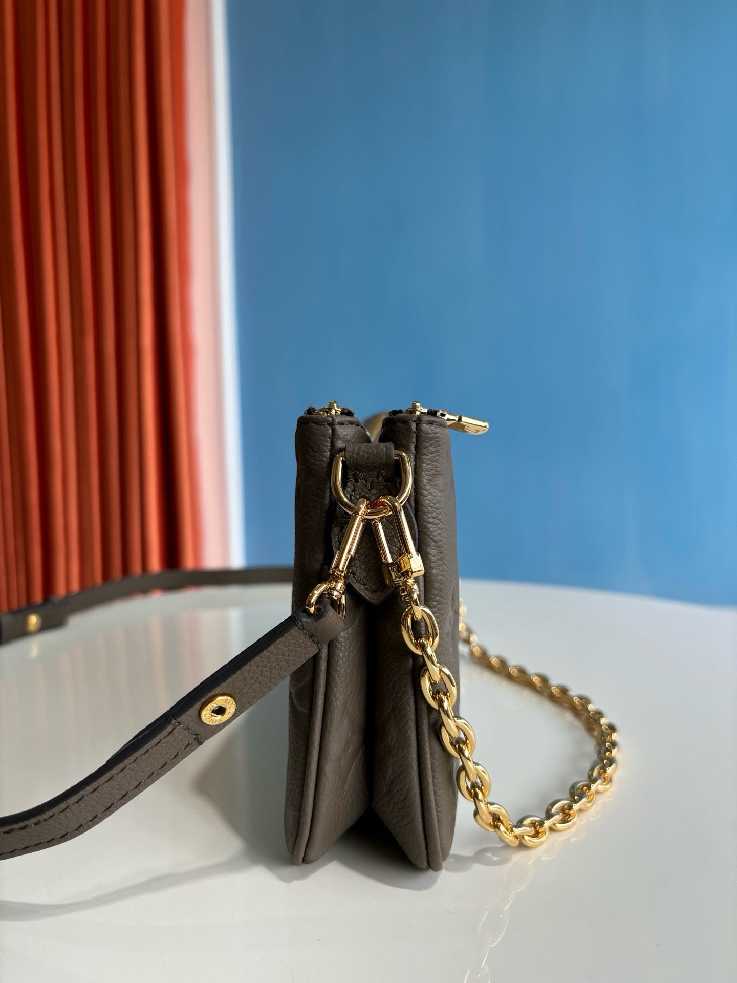 루이비통 / 리브 포쉐트