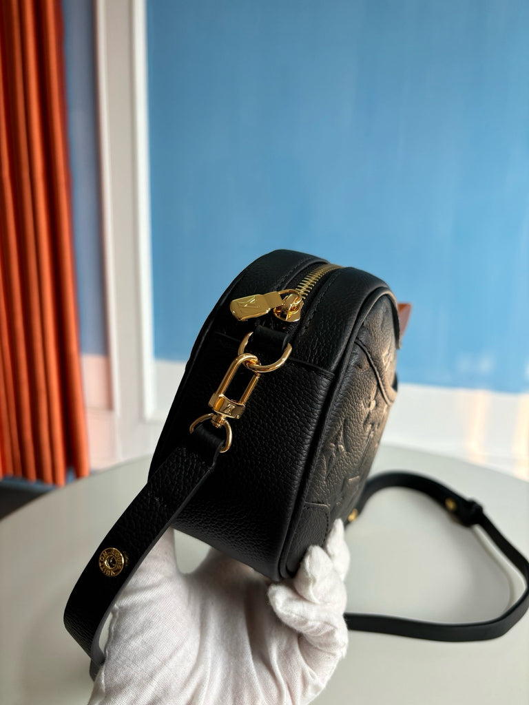 루이비통 / 타이니 카메라 백