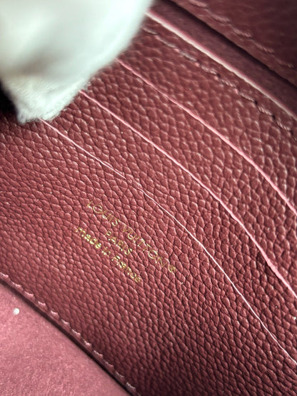 루이비통 / 월릿 온 체인 로지