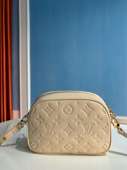 루이비통 / 타이니 카메라 백