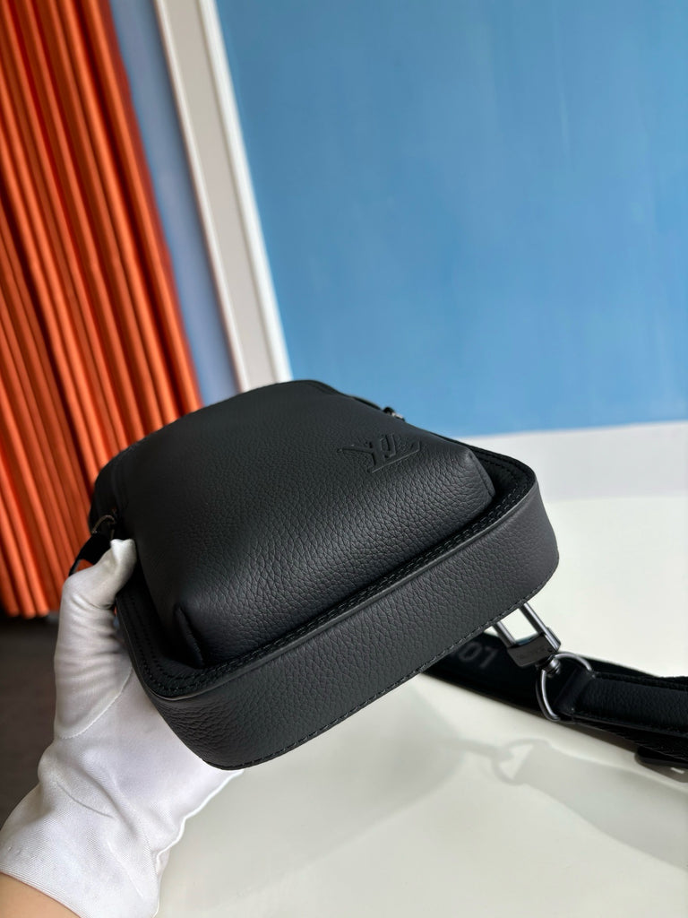 루이비통 / 에비뉴 슬링백 PM