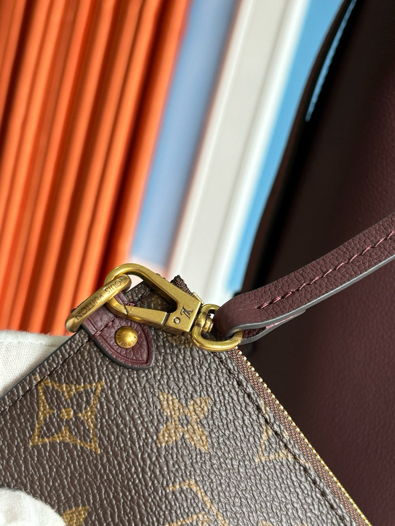 루이비통 / 로우 키 호보 MM