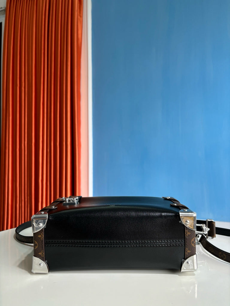 루이비통 / 사이드 트렁크 바이브 MM