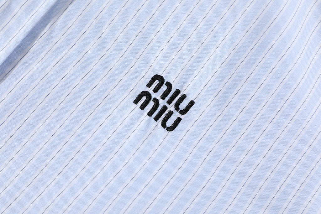 미우미우 / 스트라이프 자수 로고 셔츠