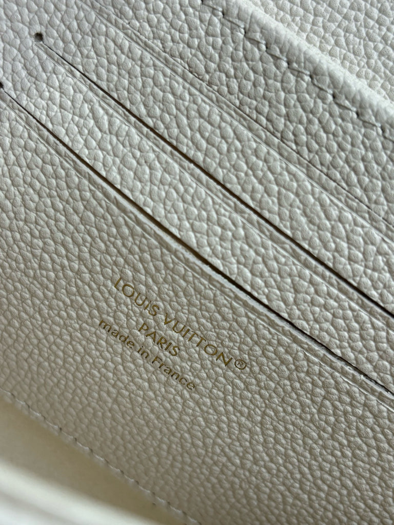 루이비통 / 나노 마들렌