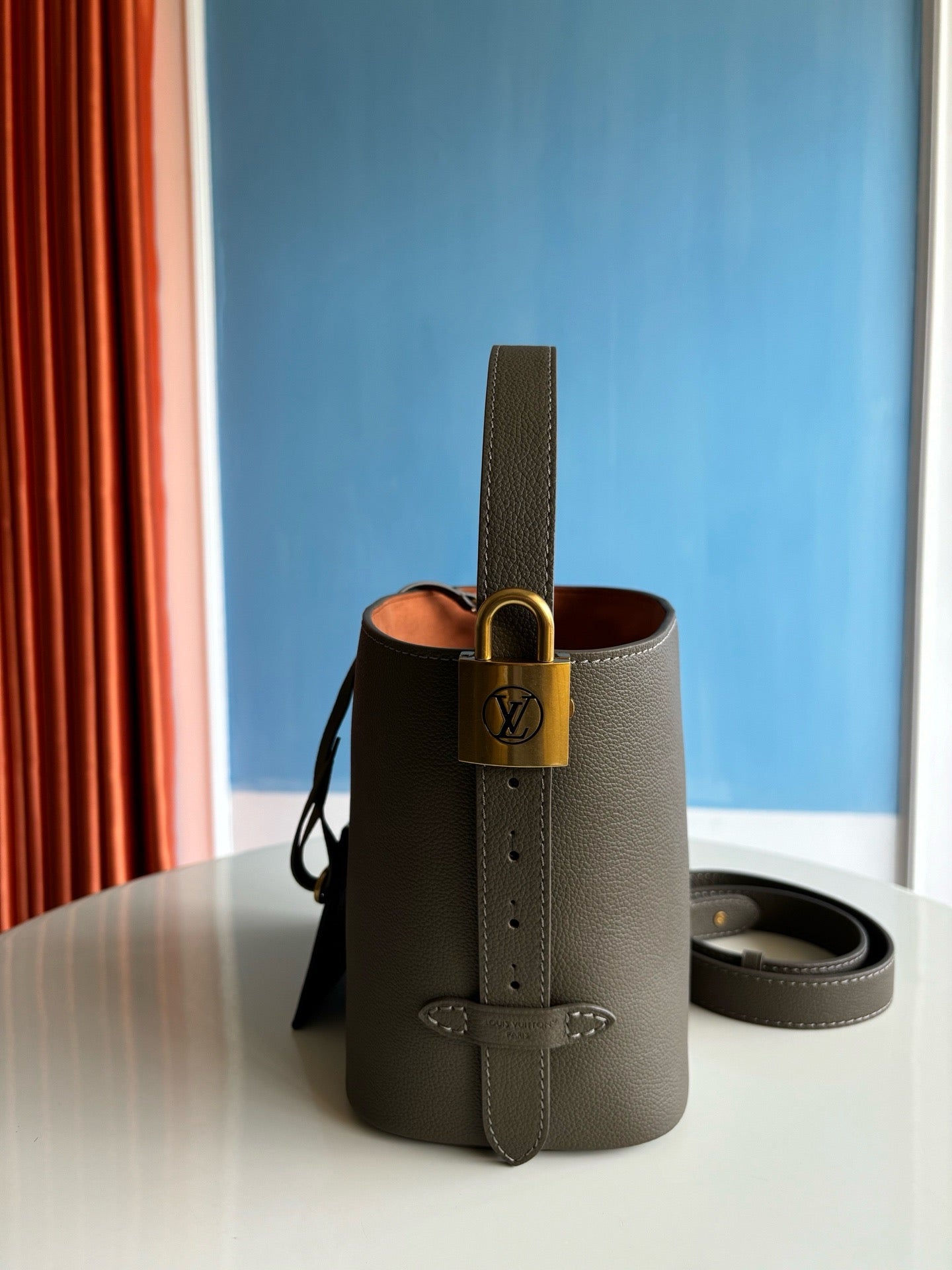 루이비통 / 로우 키 올 인 BB