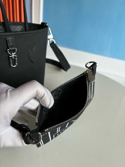 루이비통 / 네버풀 반둘리에 인사이드 아웃 BB