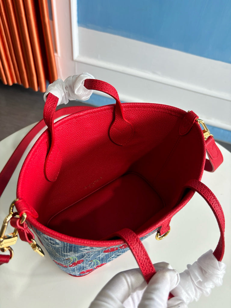 루이비통 / LV x TM 네버풀 인사이드 아웃 BB