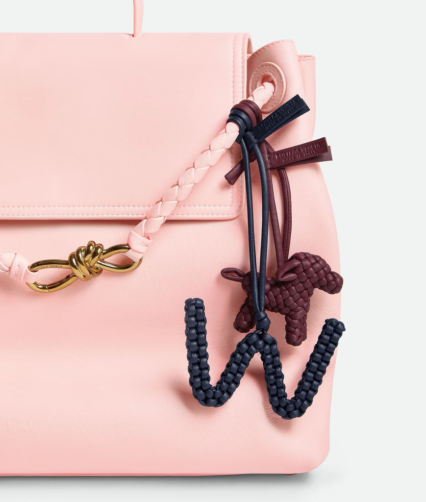 보테가 베네타 / 레터 W 참