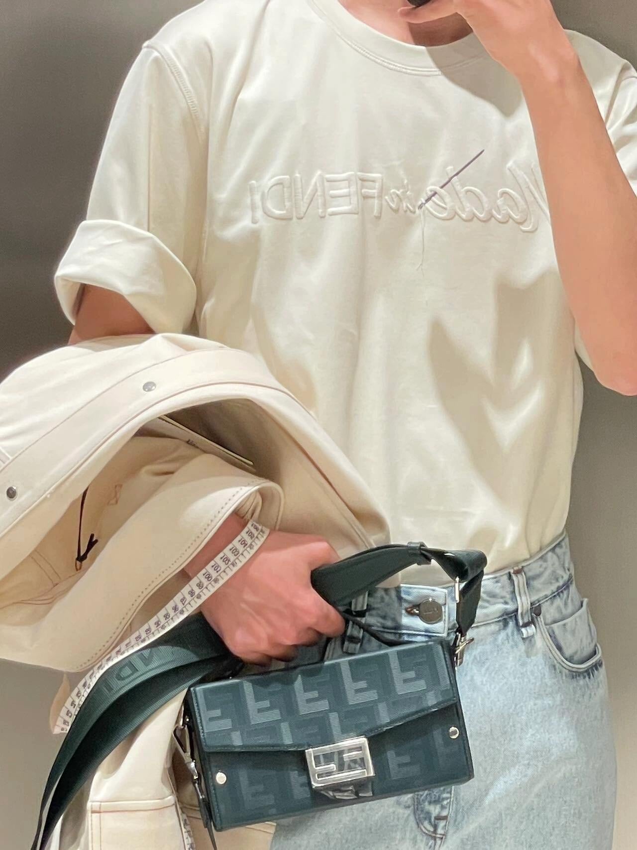 펜디 / 입체 자수 로고 티셔츠