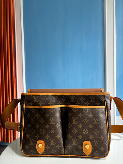 루이비통 / 사첼 메신저
