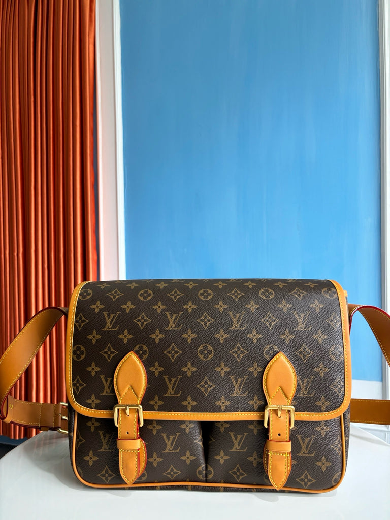 루이비통 / 사첼 메신저