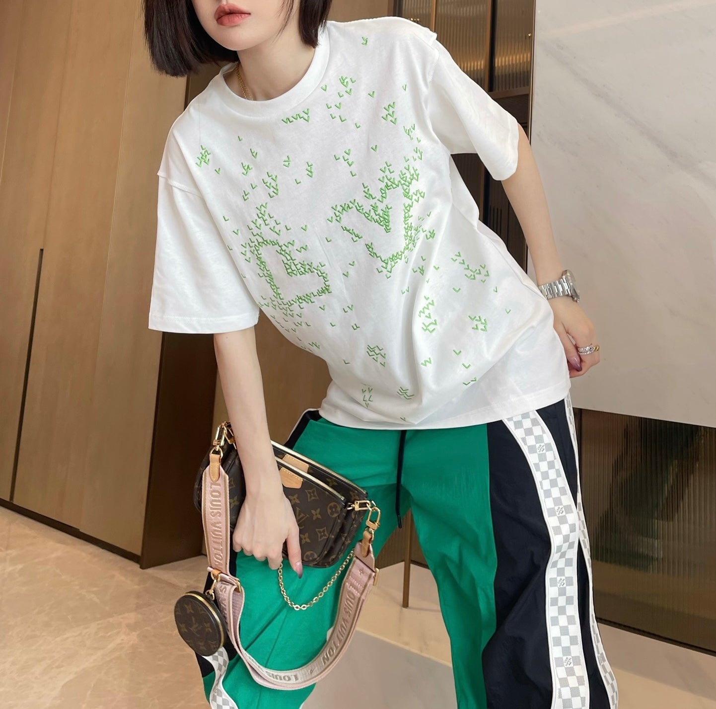 루이비통 / LV 자수 쇼트 티셔츠