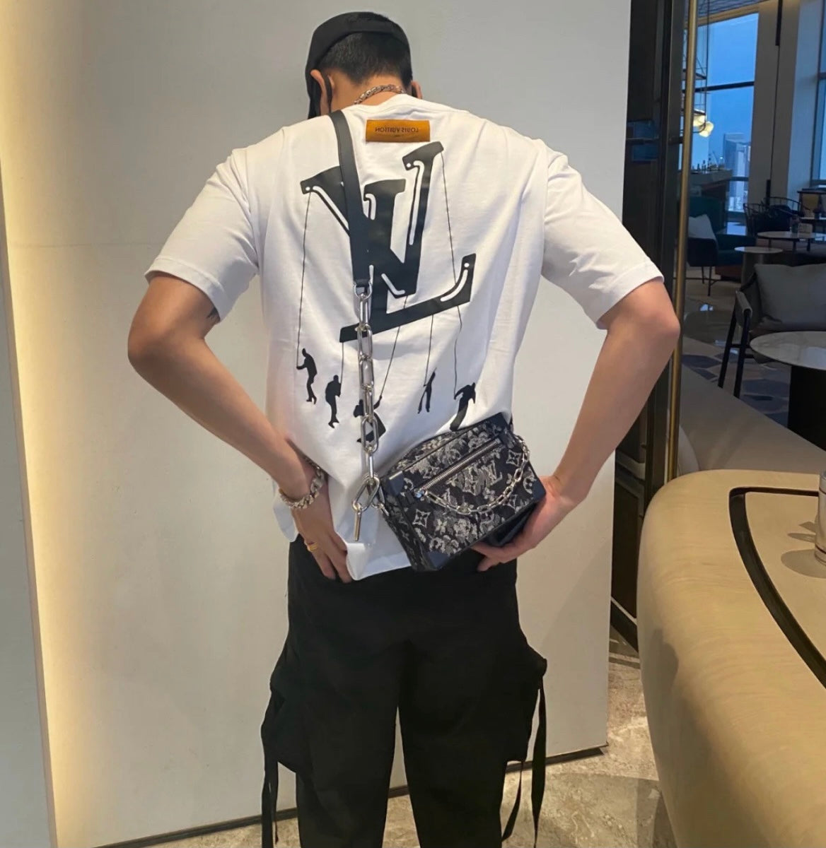 루이비통 / LV 알파벳 티셔츠