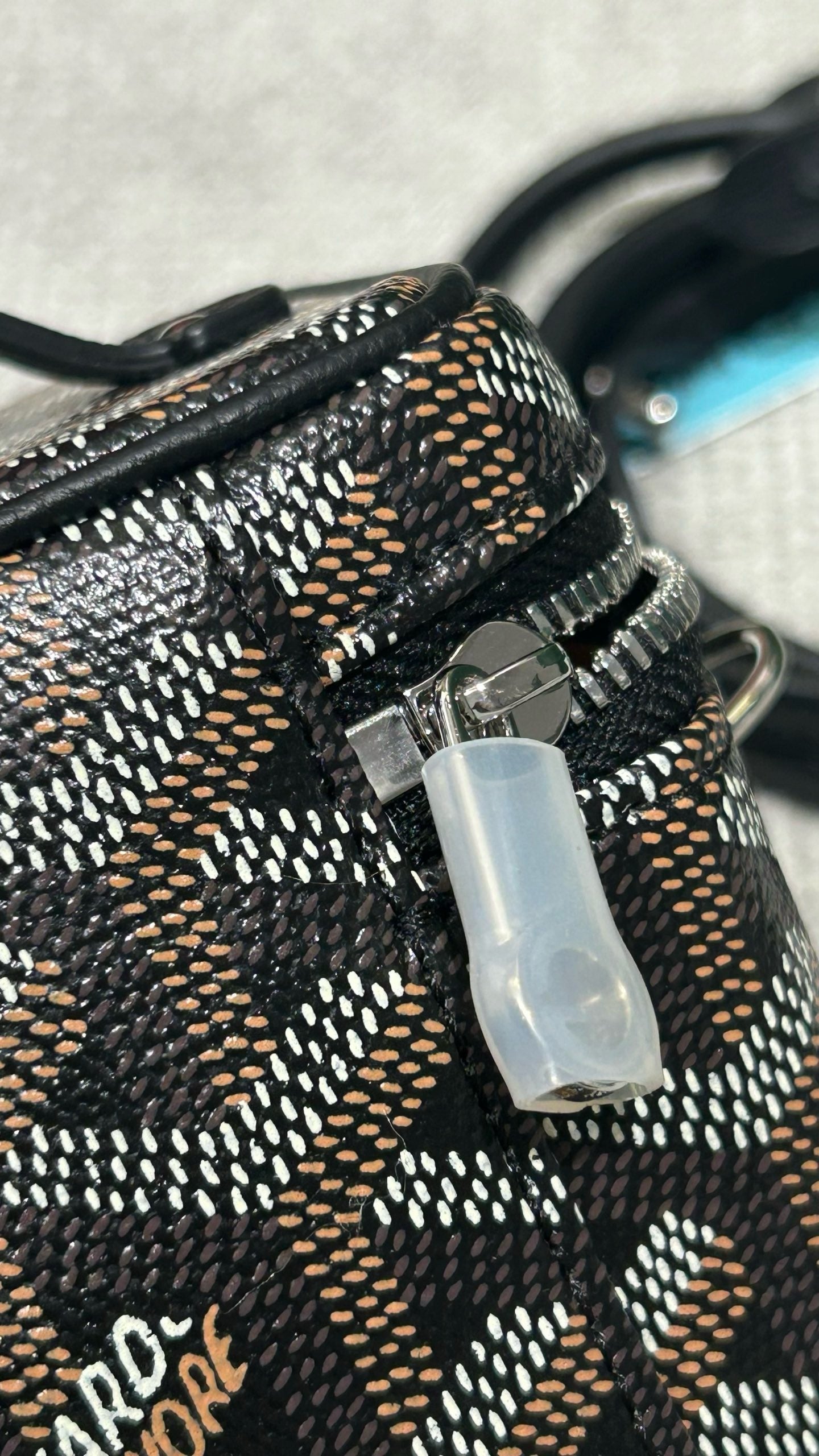 고야드 / 뮤즈 바니티 나노