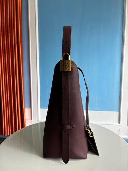 루이비통 / 로우 키 호보 MM