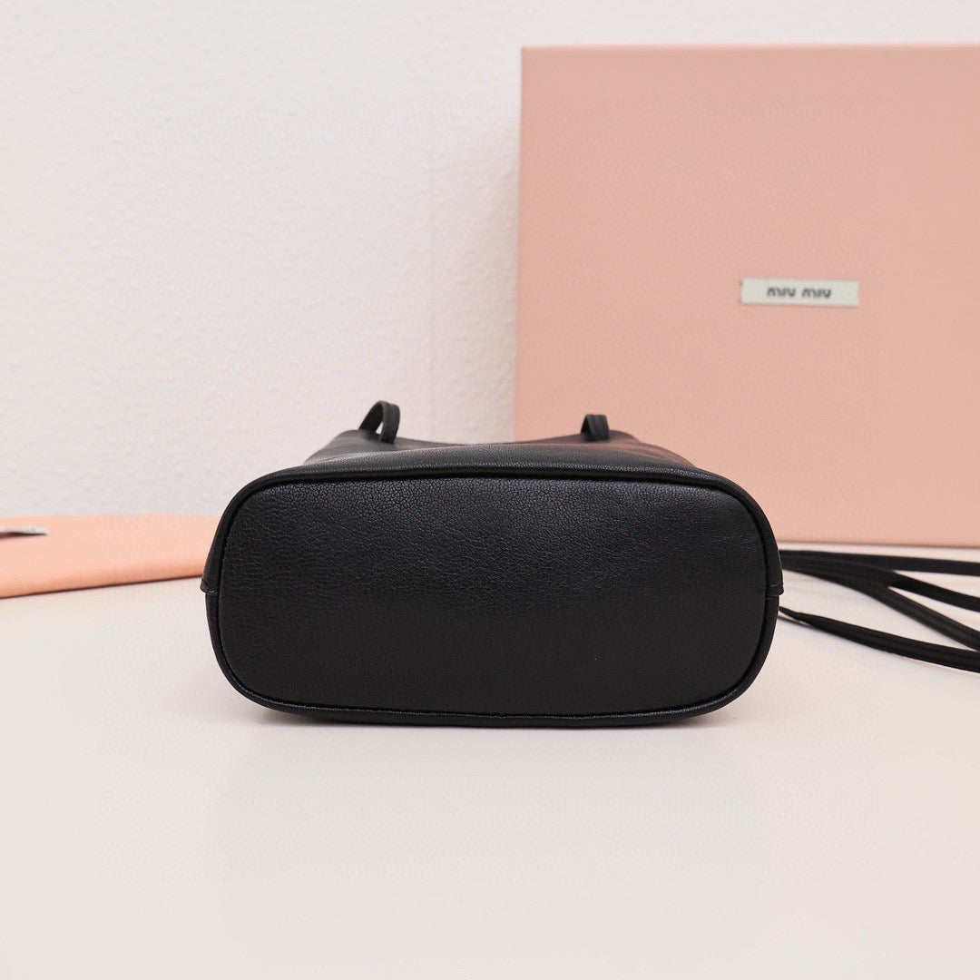 미우미우 / 나파 가죽 미니 백