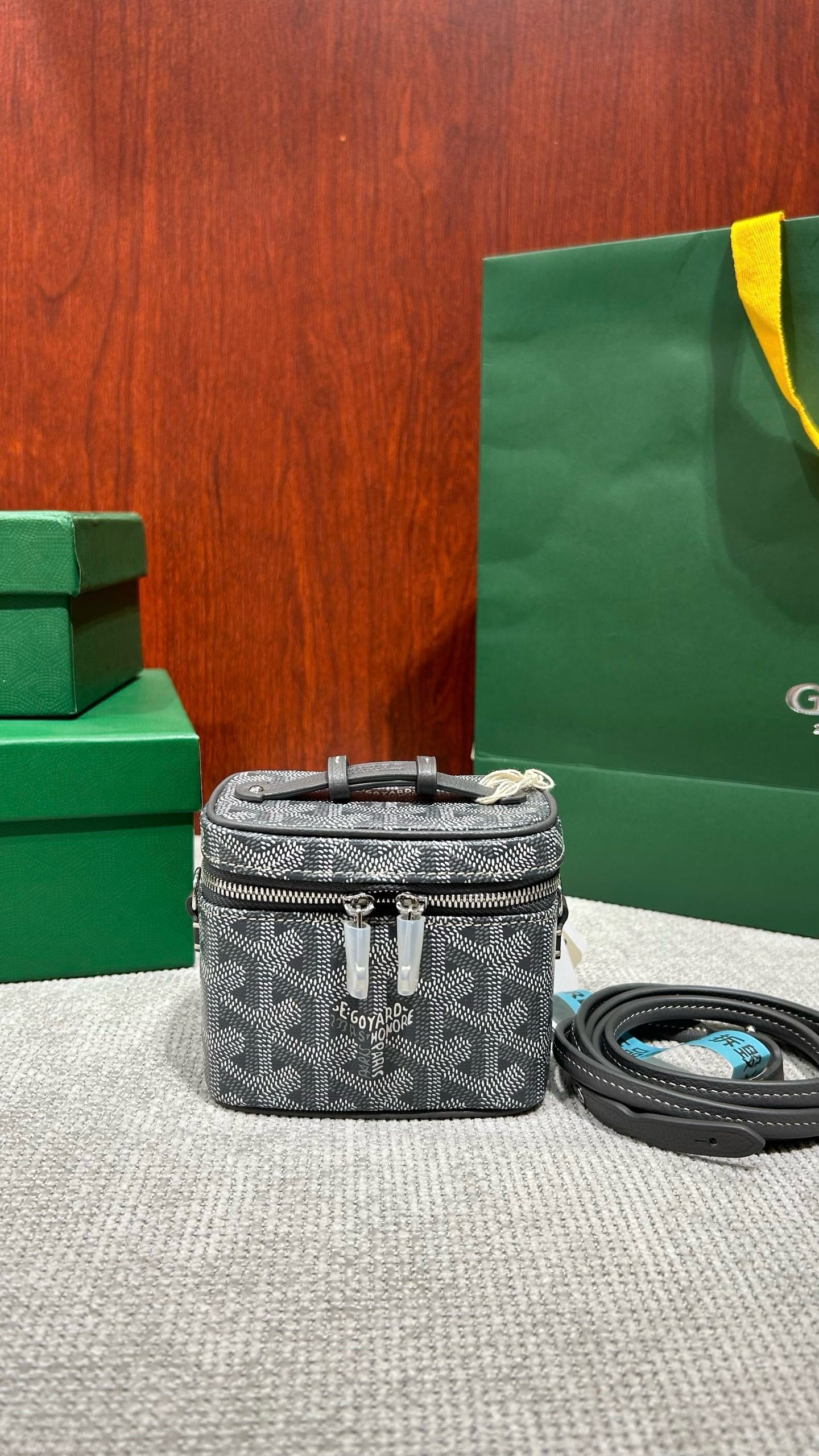 고야드 / 뮤즈 바니티 나노