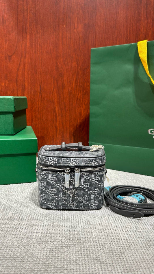 고야드 / 뮤즈 바니티 나노