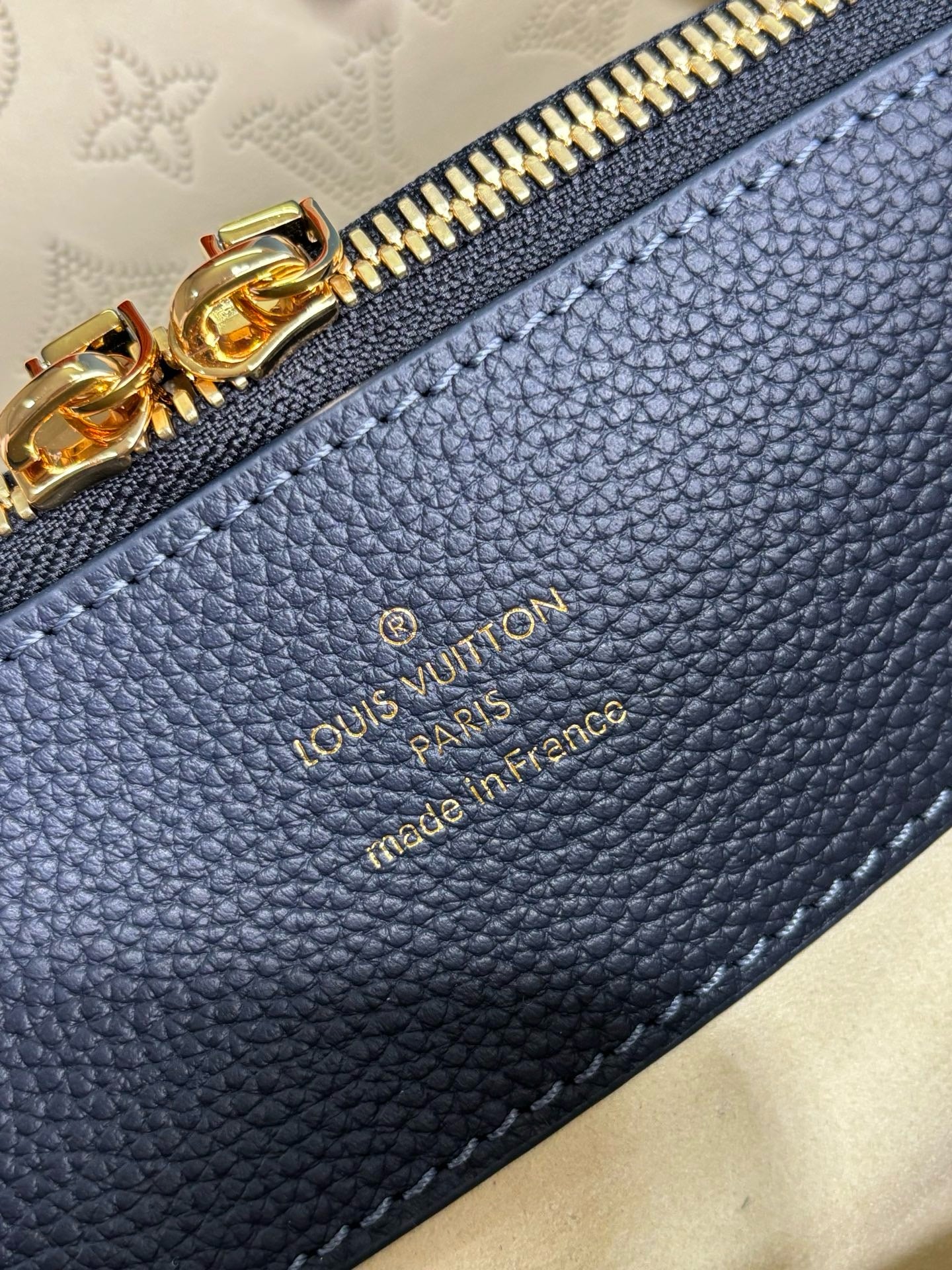 루이비통 / 벨라 토트