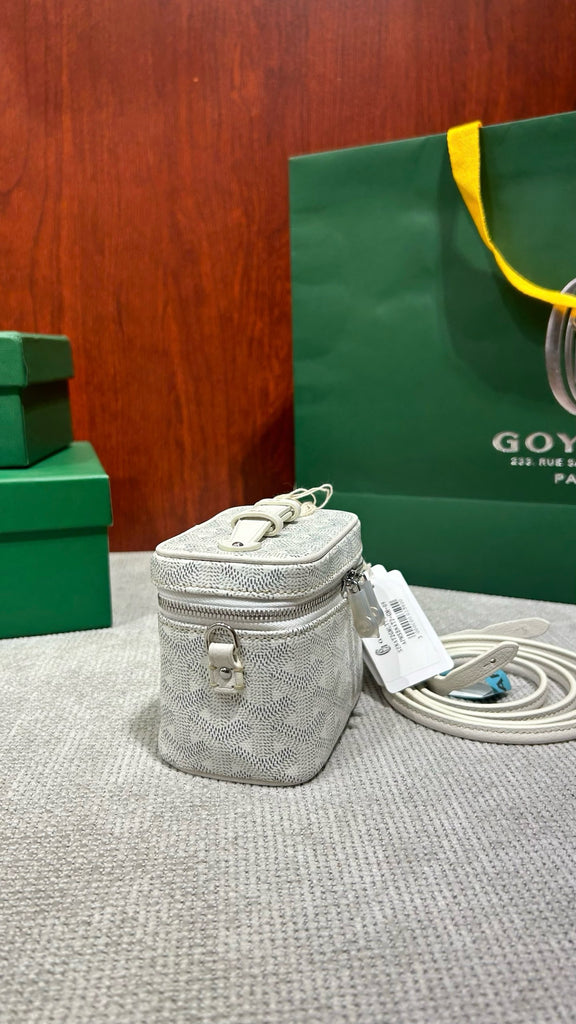 고야드 / 뮤즈 바니티 나노