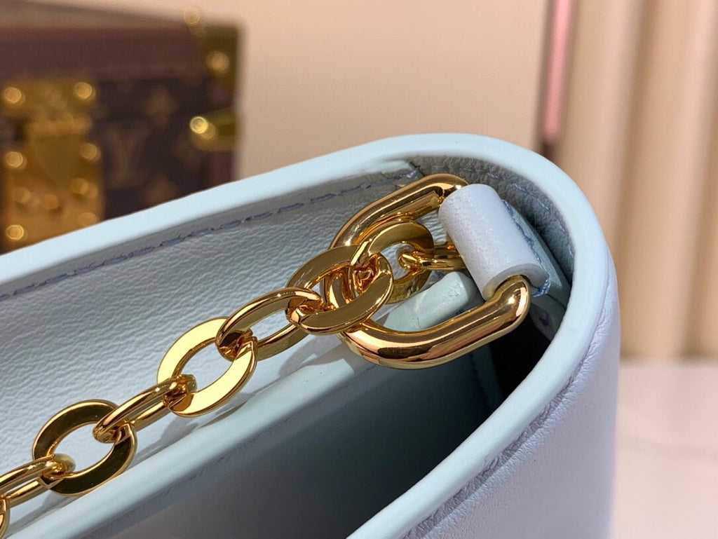 루이비통 / 월릿 온 체인 LV 블룸