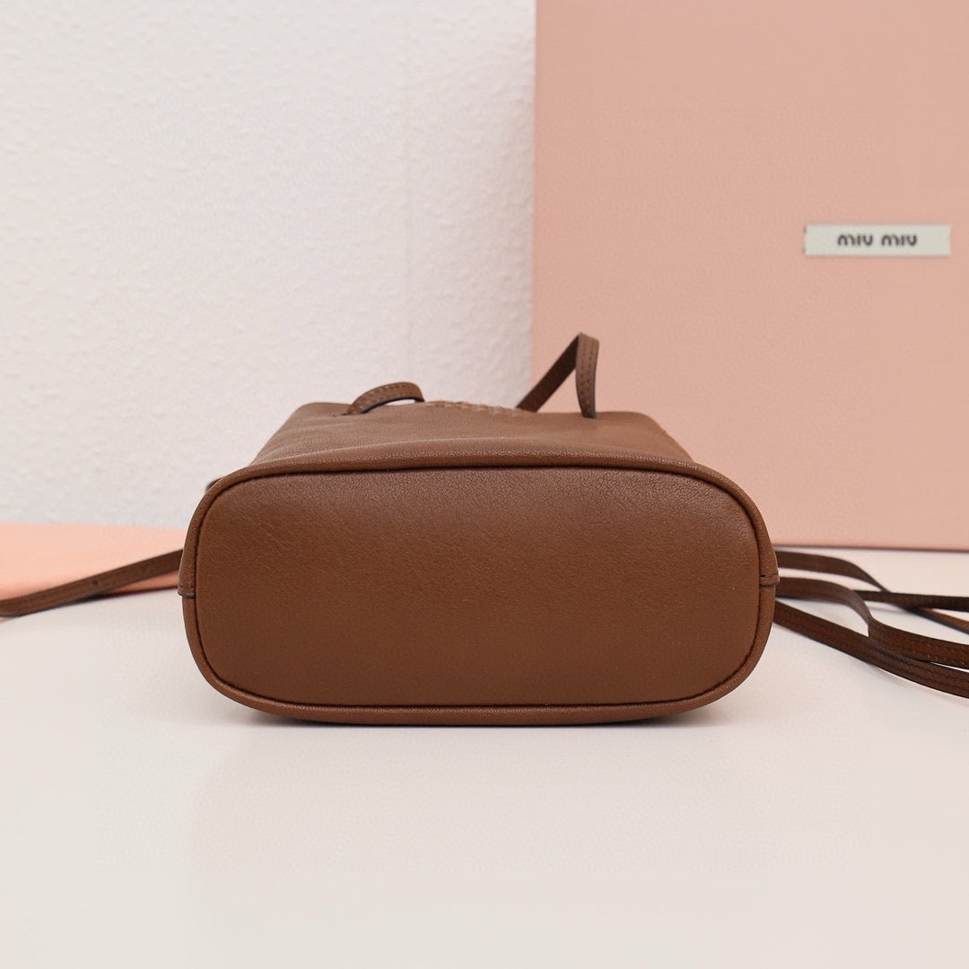 미우미우 / 나파 가죽 미니 백