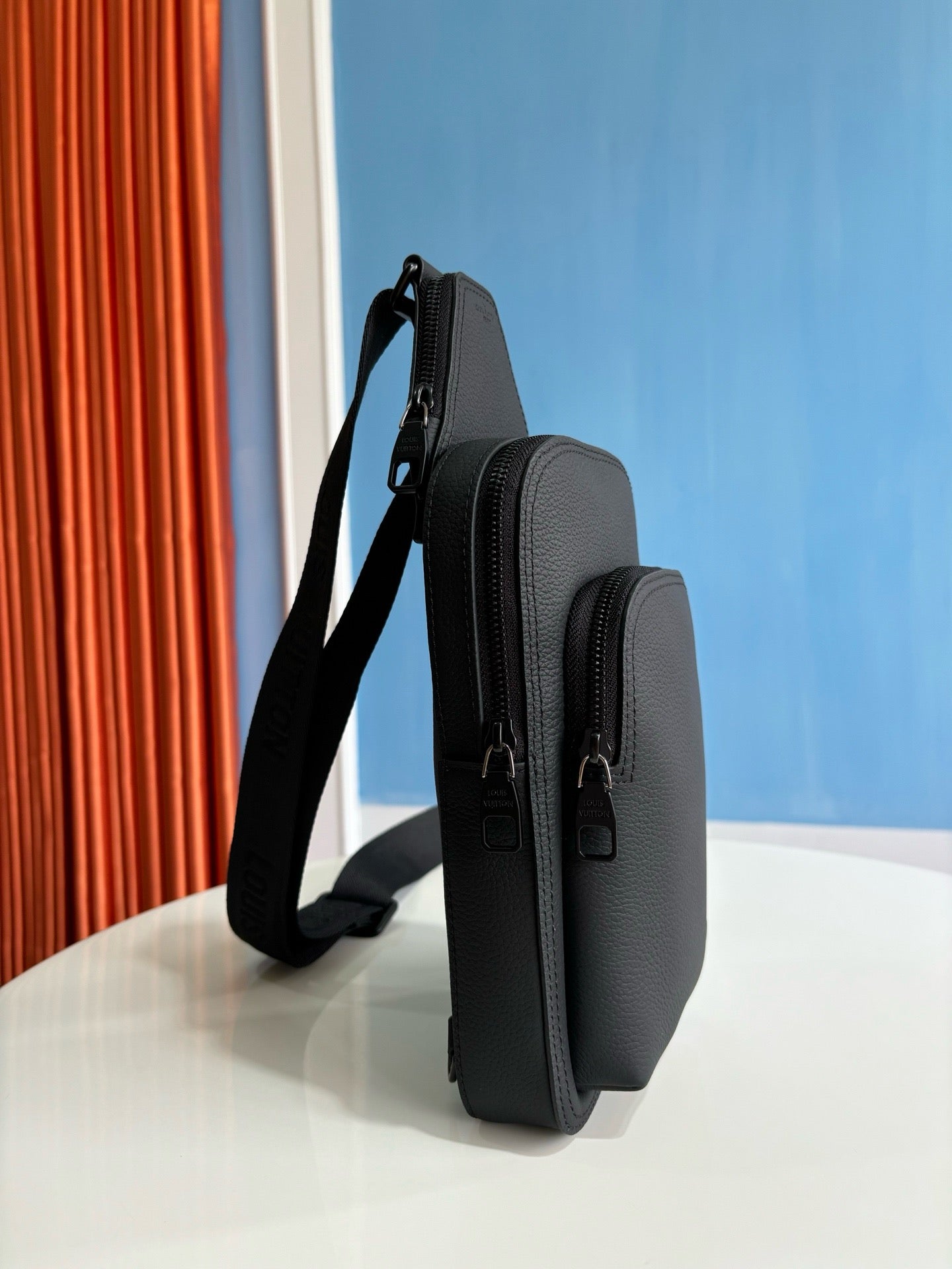 루이비통 / 에비뉴 슬링백 PM