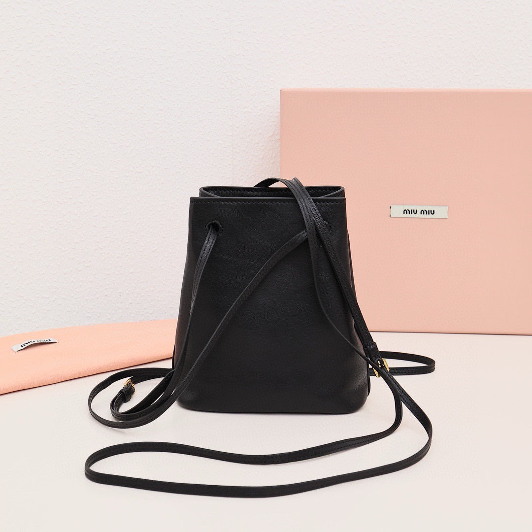 미우미우 / 나파 가죽 미니 백