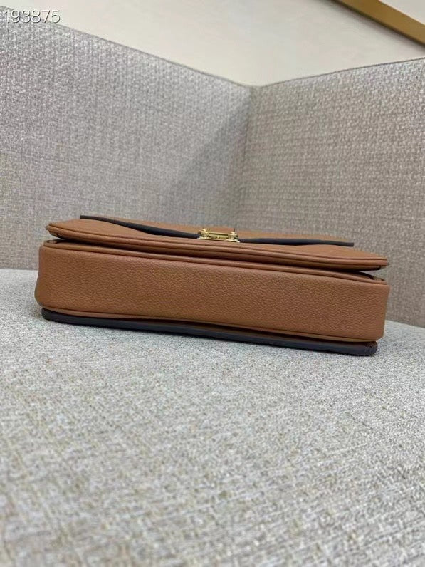 루이비통 / 포쉐트 메티스