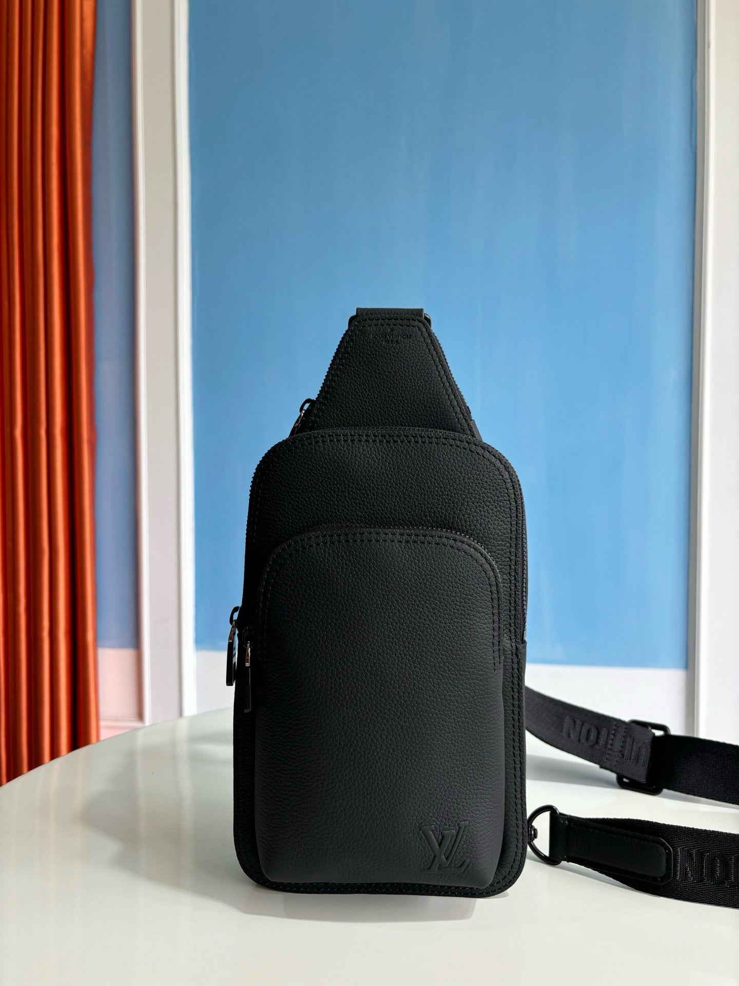 루이비통 / 에비뉴 슬링백 PM