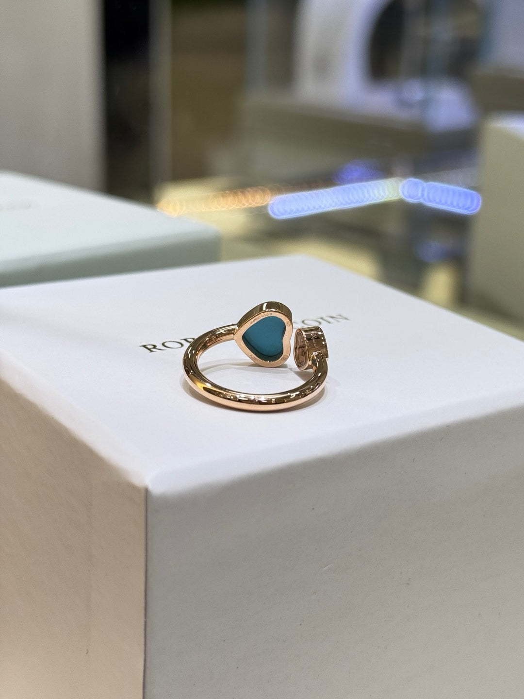 쇼파드 / 해피 하트 링 18K