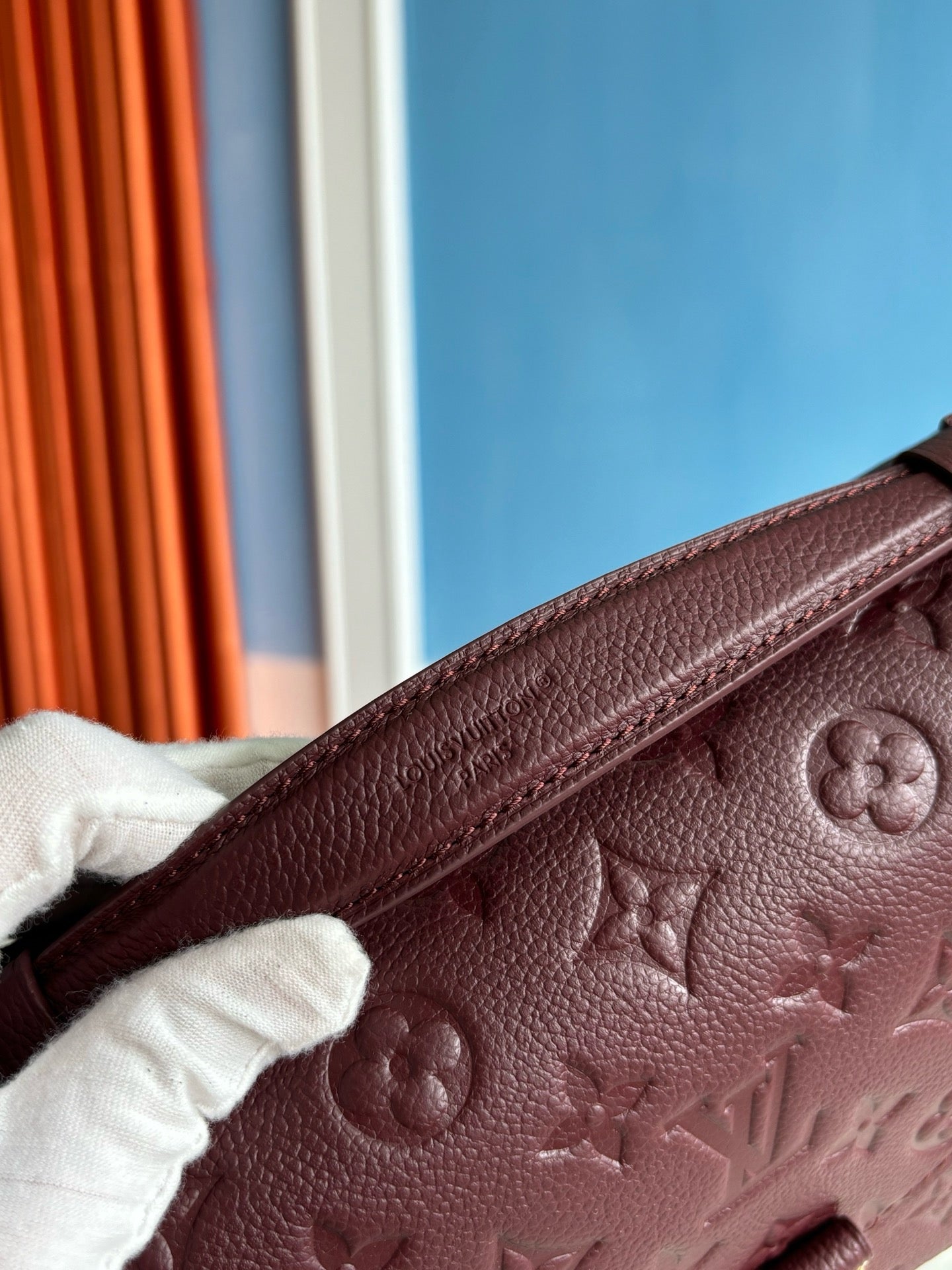 루이비통 / 포쉐트 메티스