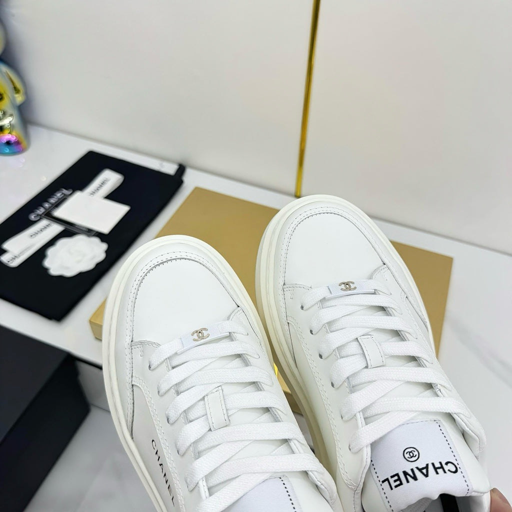 샤넬 / 스니커즈