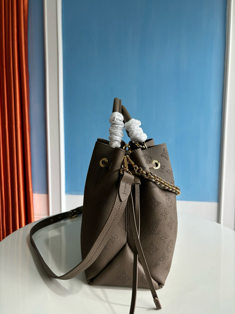 루이비통 / 벨라 토트