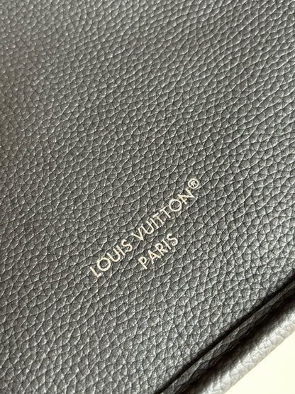 루이비통 / 네버풀 반둘리에 인사이드 아웃 BB